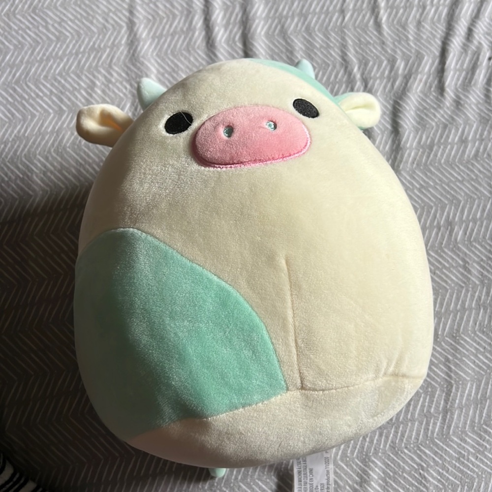 Brand new it’s a cow and very cute